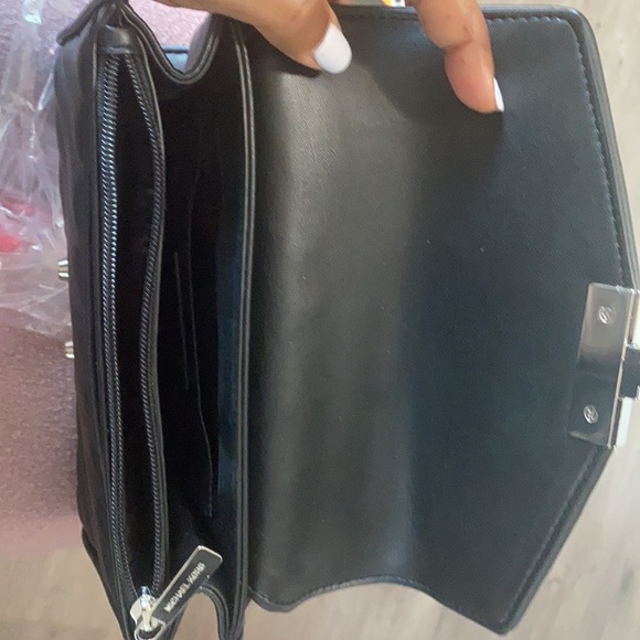 Ladies MK Purse - Picture 6 of 7